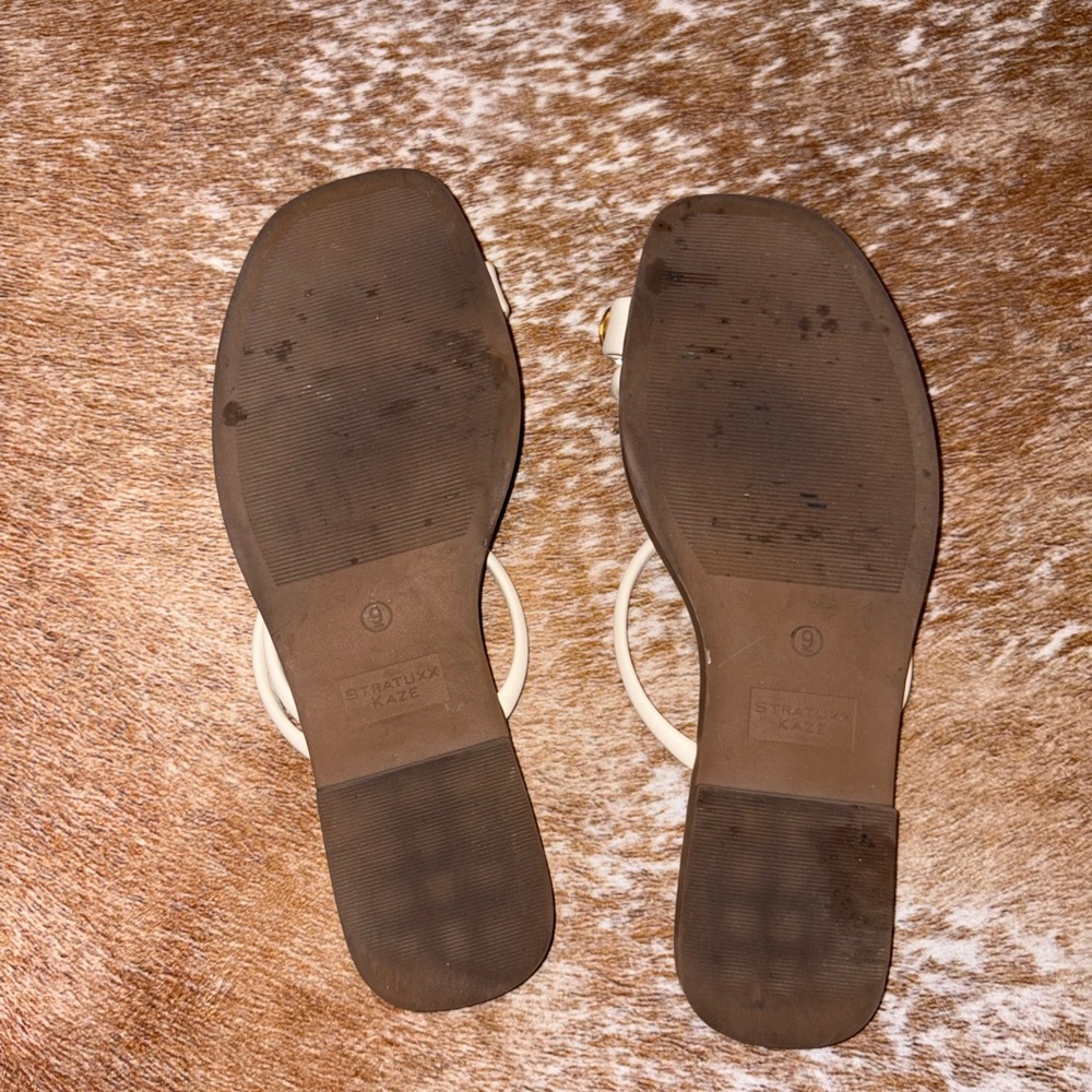 Cream Sandals with Gold Accent - Picture 5 of 6